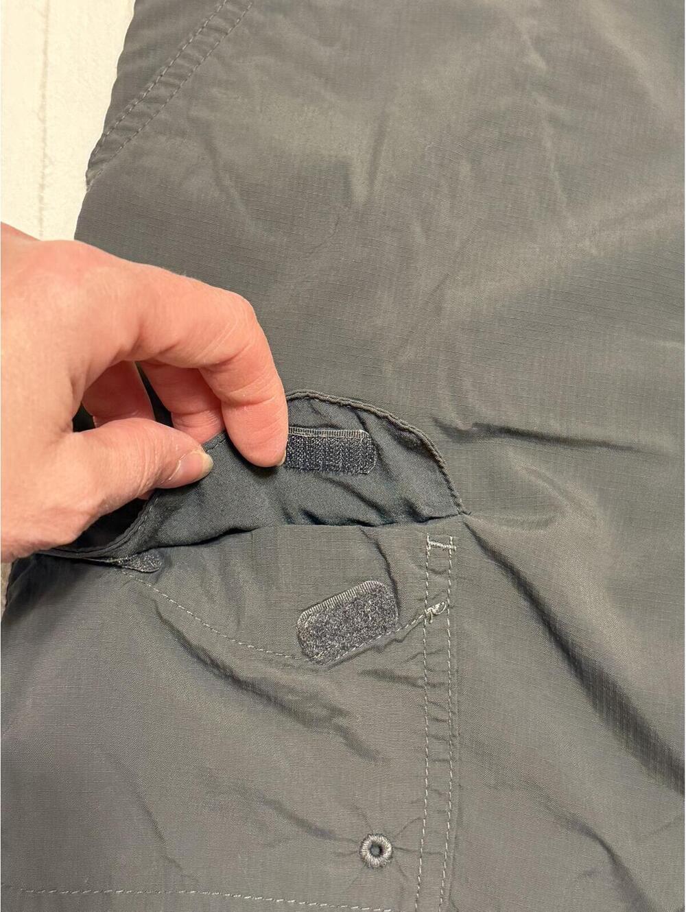 Columbia Gray Omni-Shade Cargo Shorts Women's Size 10 GUC - Picture 5 of 8